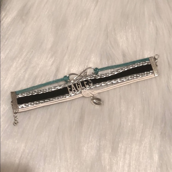 Eagles football bracelet (NWT)🚫FIRM 🚫 - Picture 2 of 4